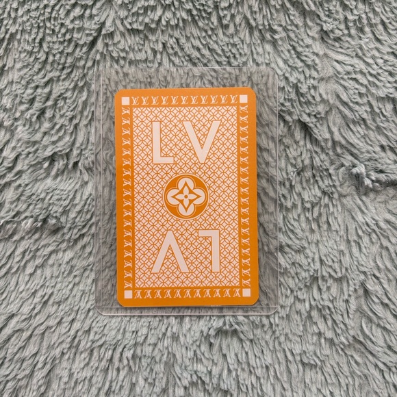 LV Card - Picture 2 of 4